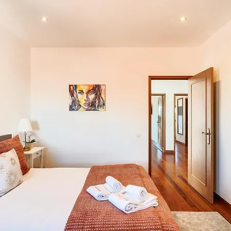 בית נופש Desativado Vila Cha (Porto)